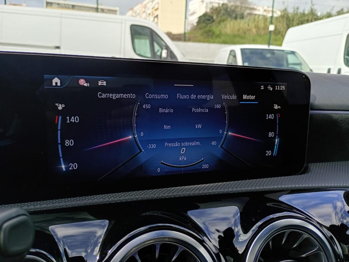 mercedes-benz-classe-a-2024-hibrido-a-gasolina-1332cc