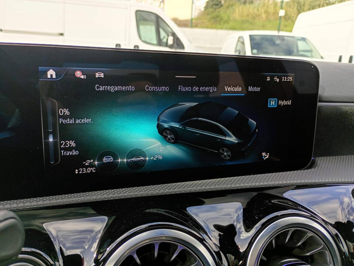mercedes-benz-classe-a-2024-hibrido-a-gasolina-1332cc