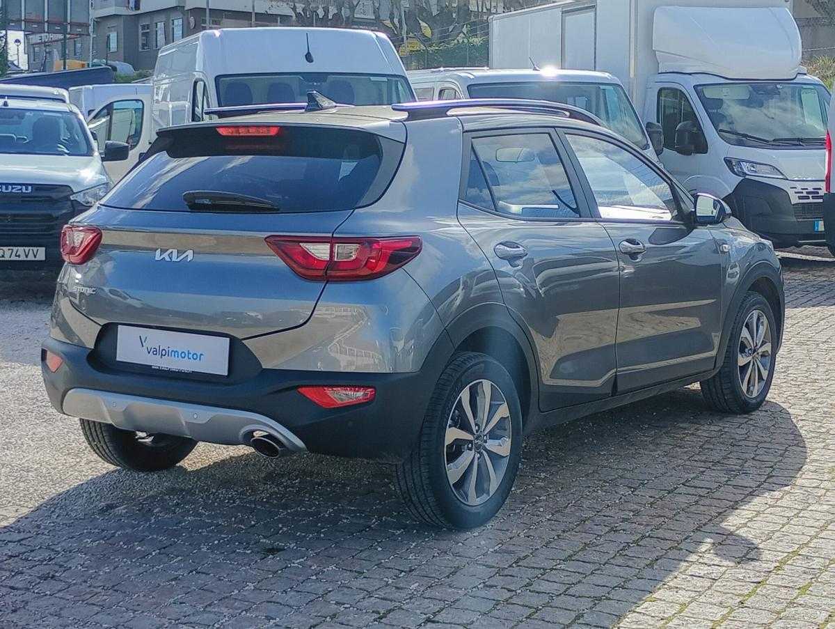 kia-stonic-2025-gasolina-1197cc