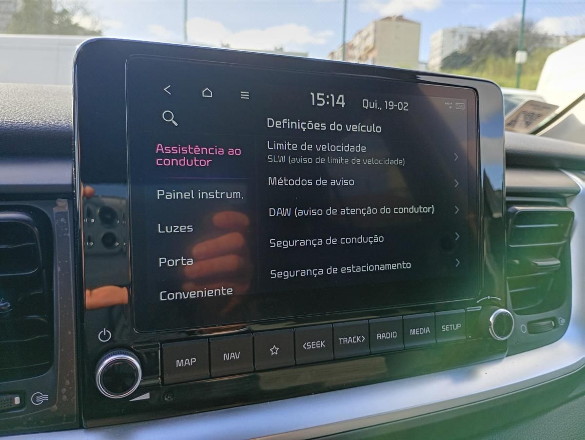 kia-stonic-2025-gasolina-1197cc