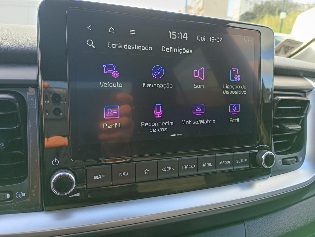 kia-stonic-2025-gasolina-1197cc