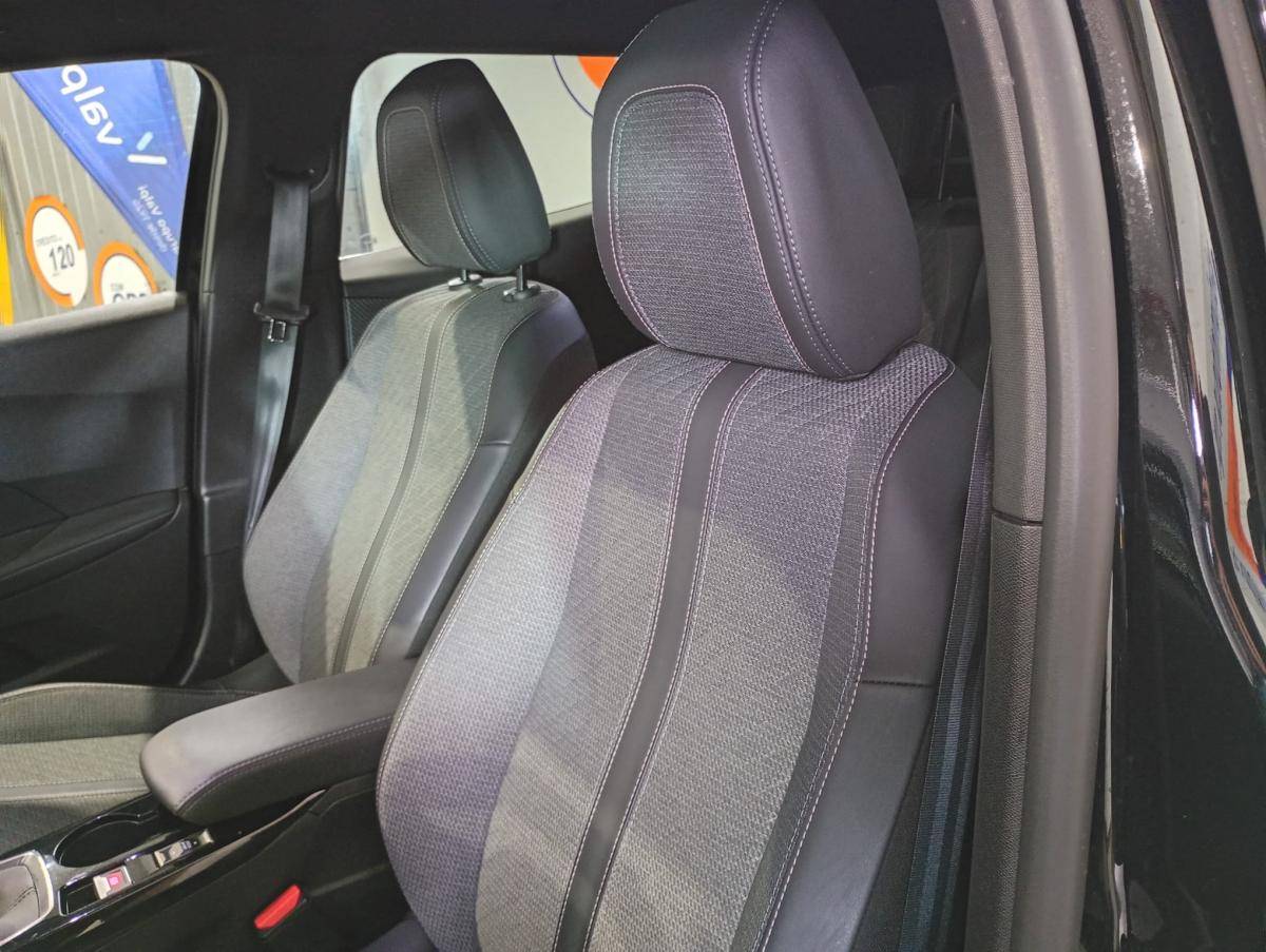 peugeot-2008-2024-gasolina-1199cc
