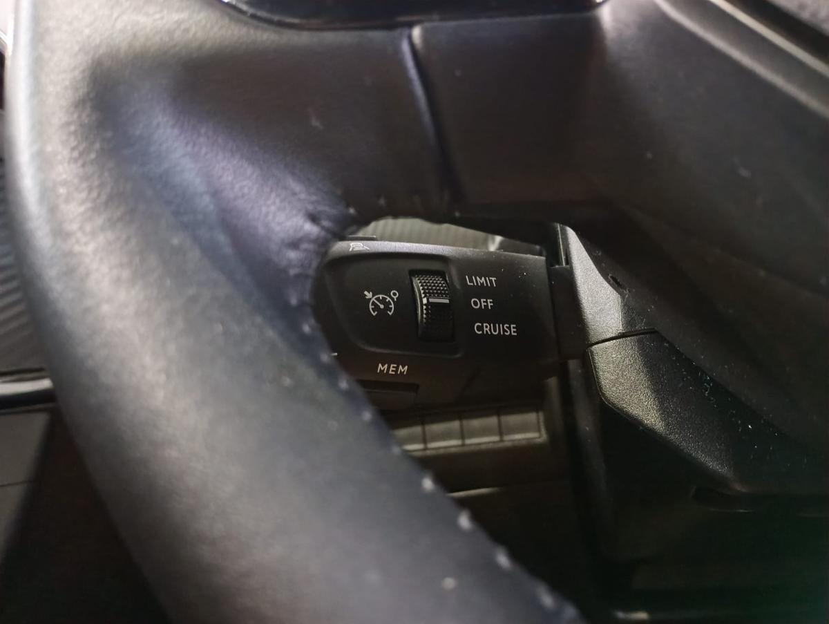 peugeot-2008-2024-gasolina-1199cc