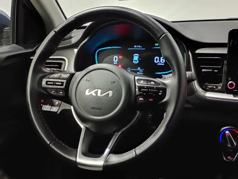 kia-stonic-2025-gasolina-1197cc