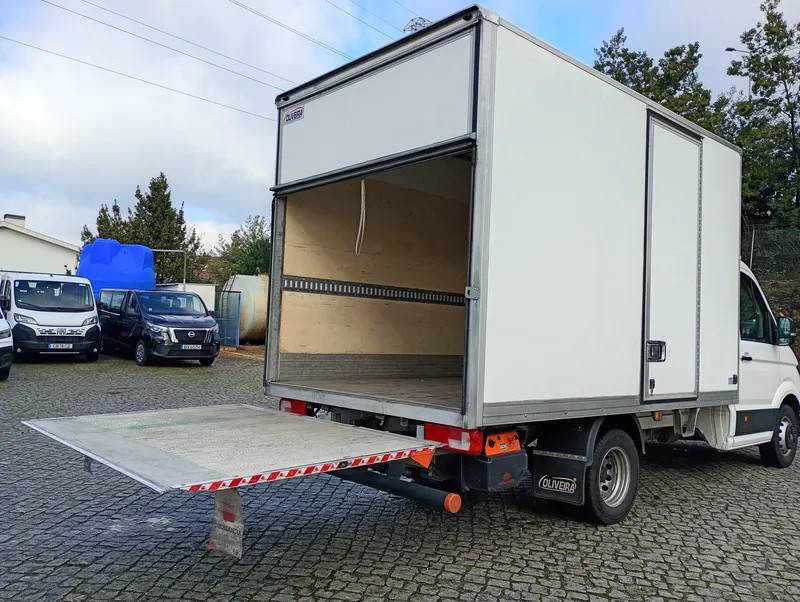 volkswagen-crafter-2024-diesel-1968cc