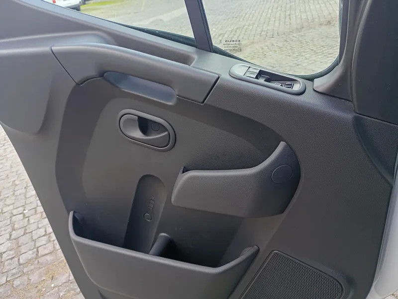 renault-master-2024-diesel-2299cc