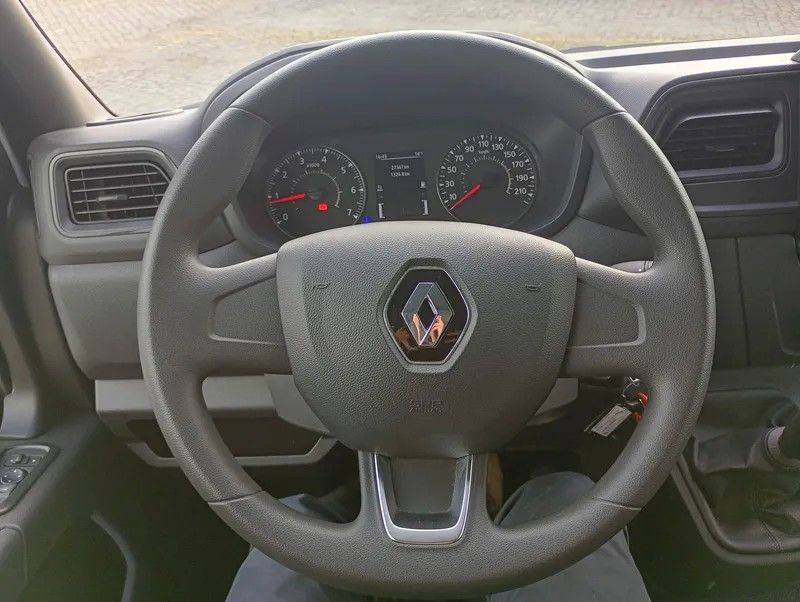 renault-master-2024-diesel-2299cc