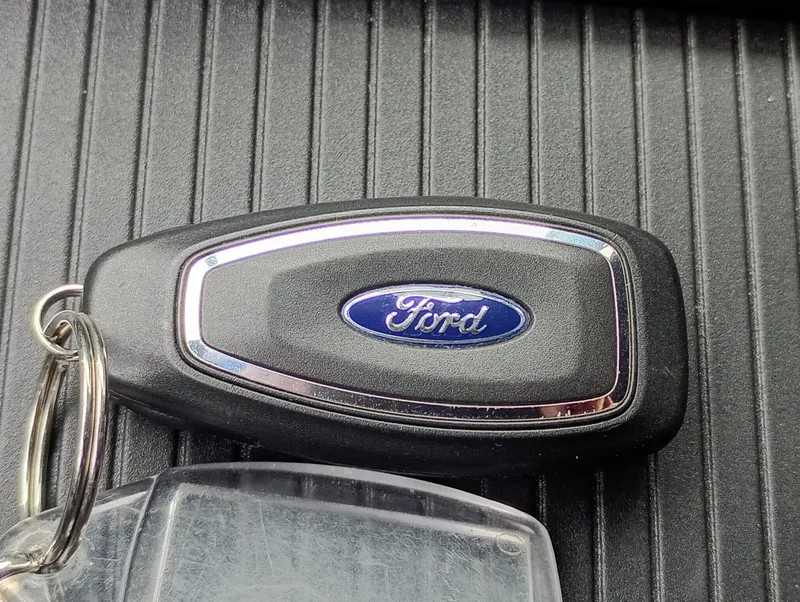 ford-focus-sw-2024-gasolina-998cc