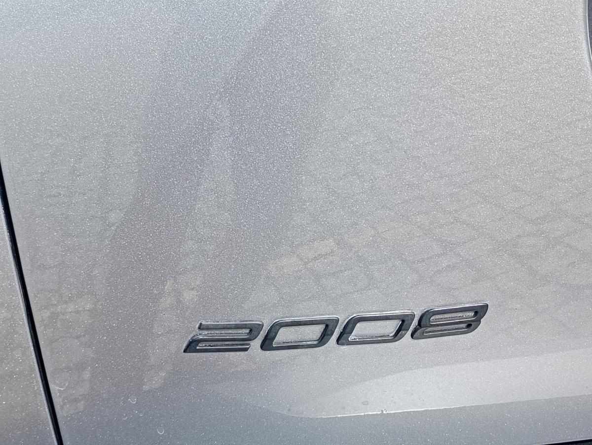 peugeot-2008-2024-gasolina-1199cc