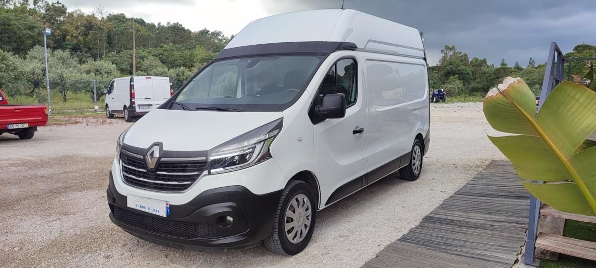 renault-trafic-2021-diesel-2000cc