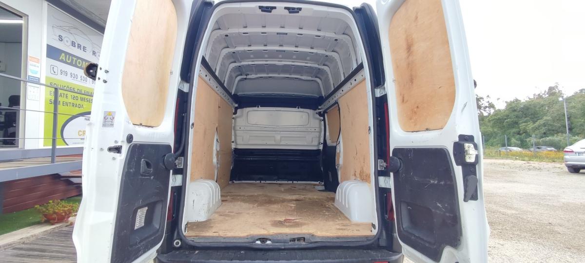 renault-trafic-2021-diesel-2000cc