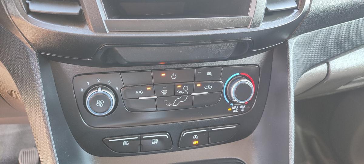 ford-transit-connect-2023-diesel-1500cc