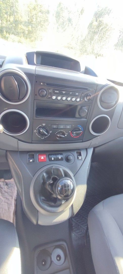peugeot-partner-2016-diesel-1560cc
