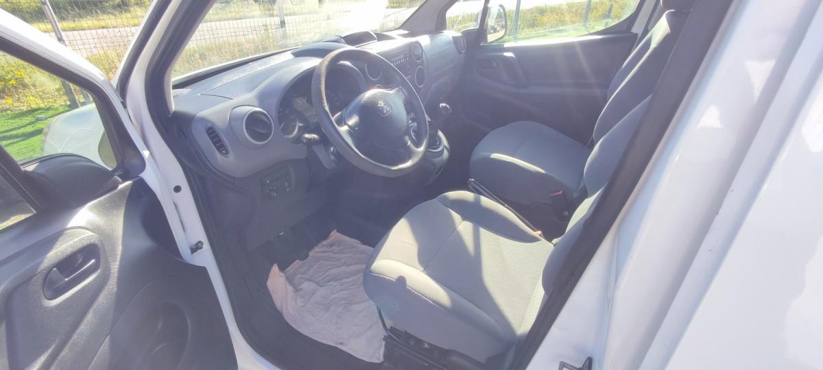 peugeot-partner-2016-diesel-1560cc