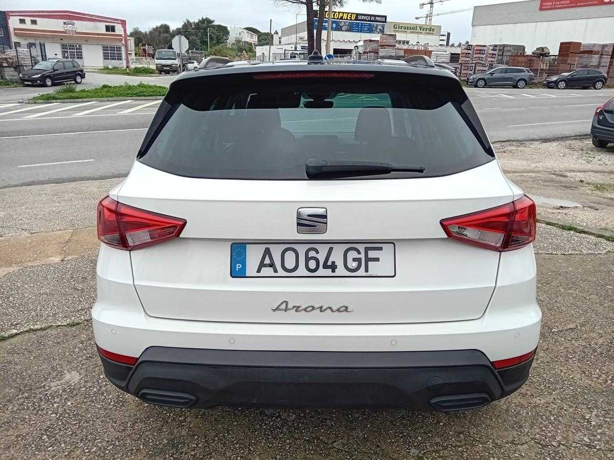 seat-arona-2022-gasolina-999cc