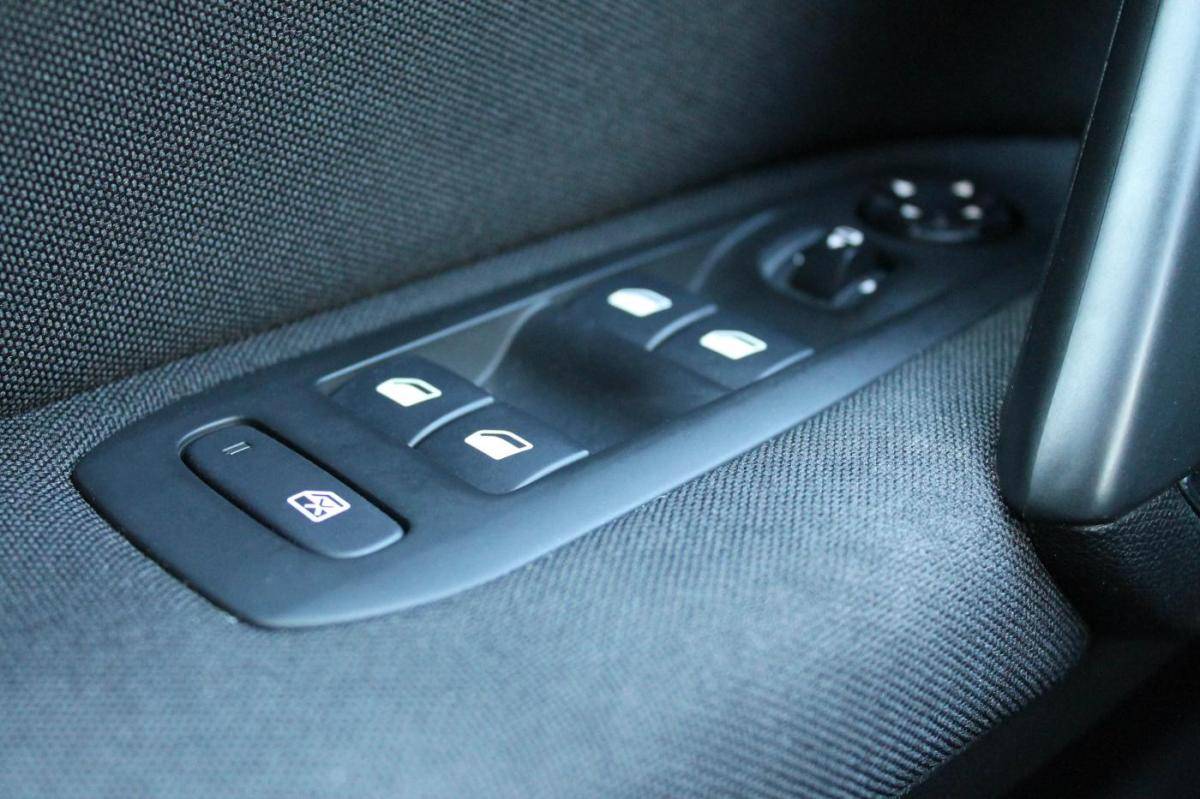 peugeot-308-sw-2020-diesel-1499cc