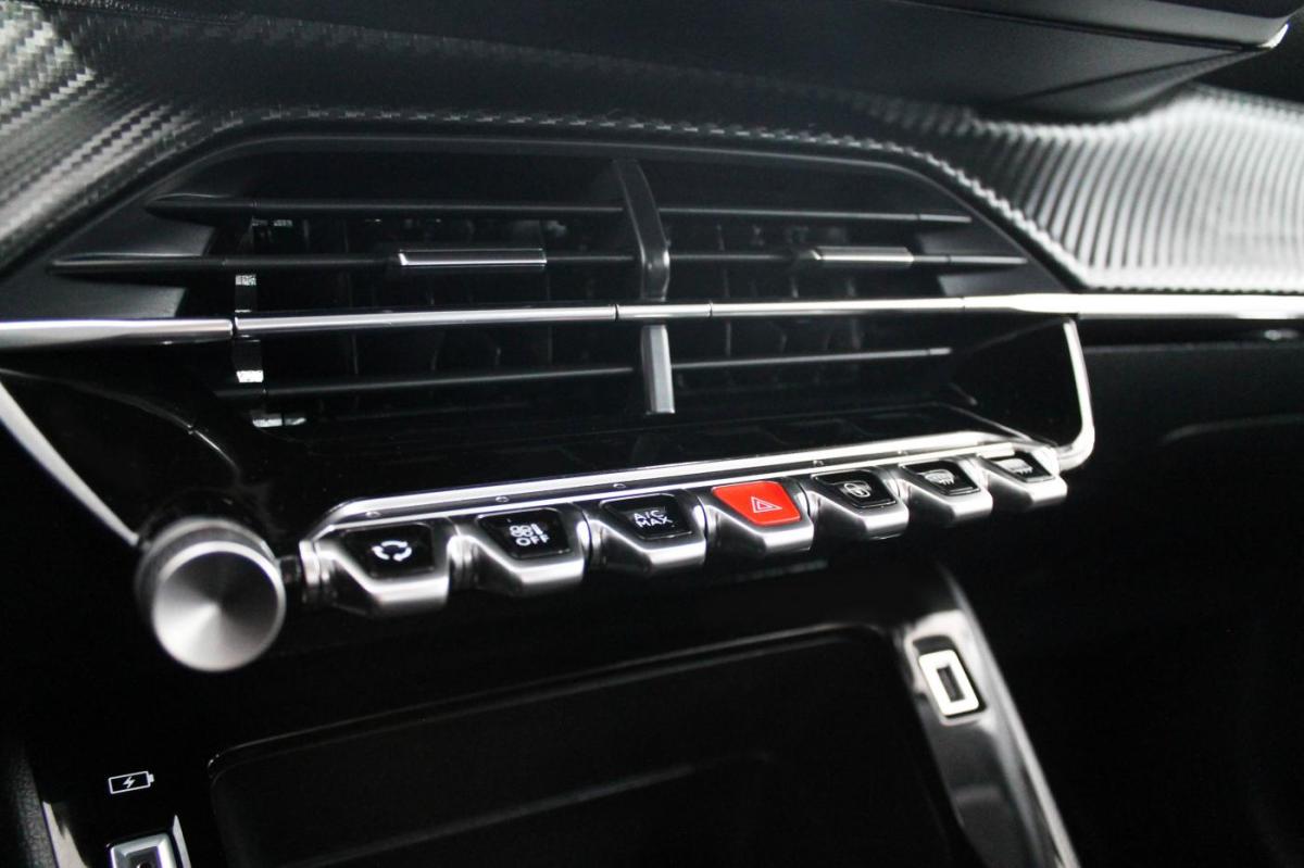 peugeot-208-2020-diesel-1499cc