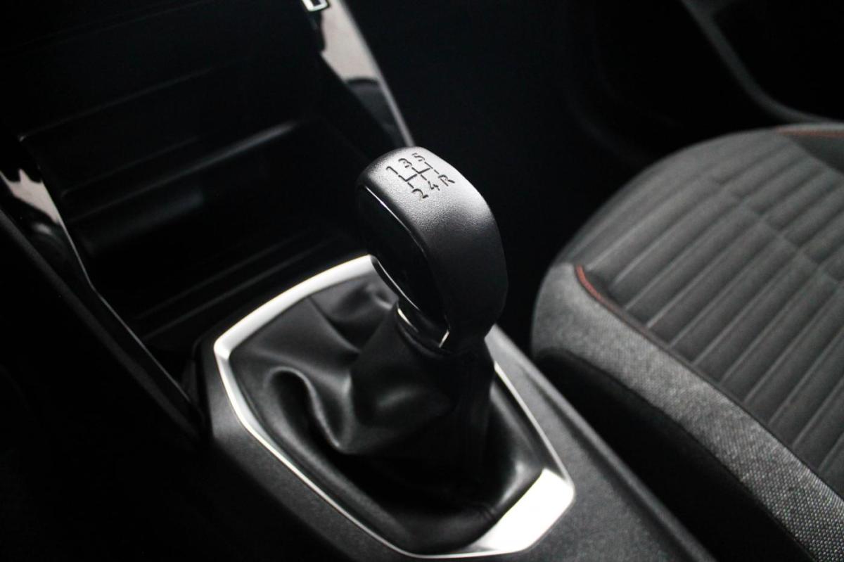peugeot-208-2020-diesel-1499cc