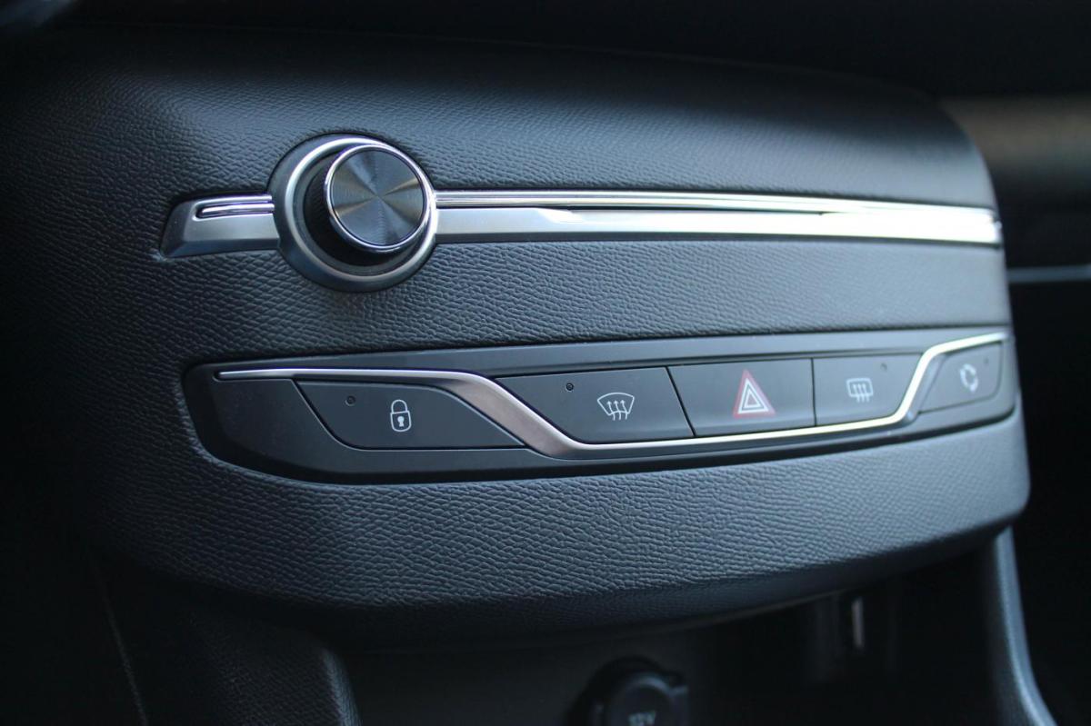 peugeot-308-sw-2020-diesel-1499cc