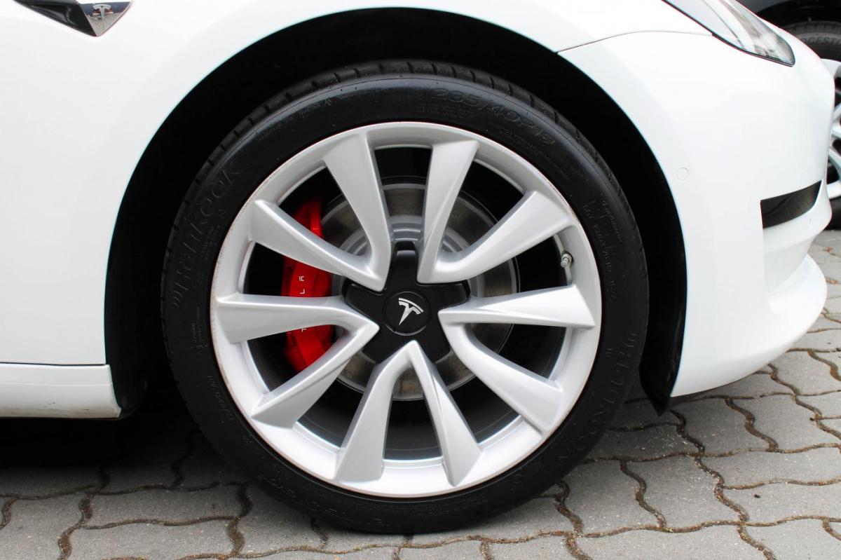 tesla-model-3-2019-eletrico-0cc