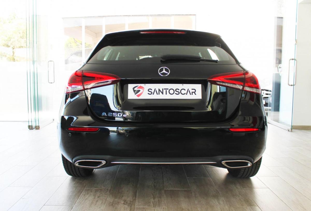 mercedes-benz-classe-a-2021-hibrido-a-gasolina-1332cc