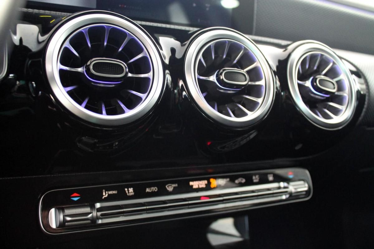 mercedes-benz-classe-a-2021-hibrido-a-gasolina-1332cc