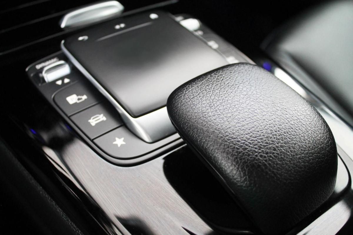 mercedes-benz-classe-a-2021-hibrido-a-gasolina-1332cc