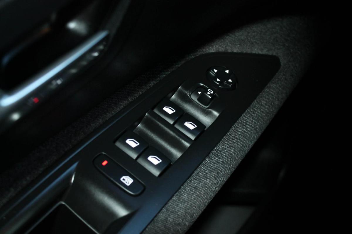 peugeot-3008-2018-diesel-1499cc