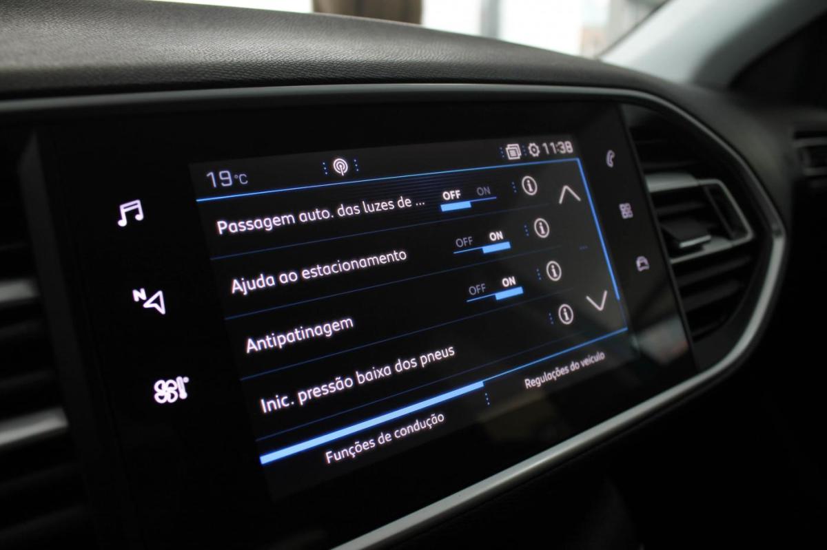 peugeot-308-2020-diesel-1499cc