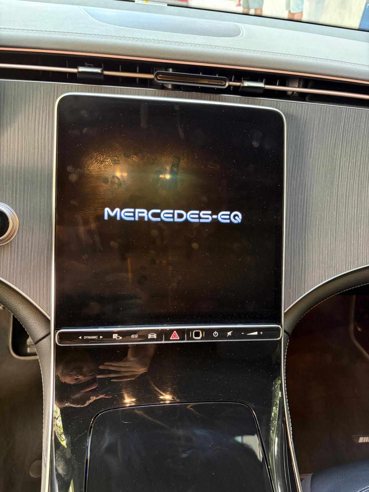 mercedes-benz-eqe-350-2024-eletrico