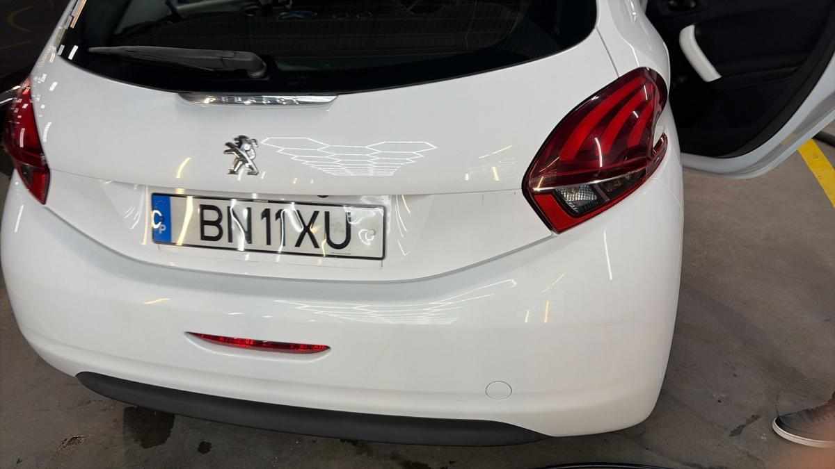 peugeot-208-1-2-puretech-2017-gasolina-1199cc
