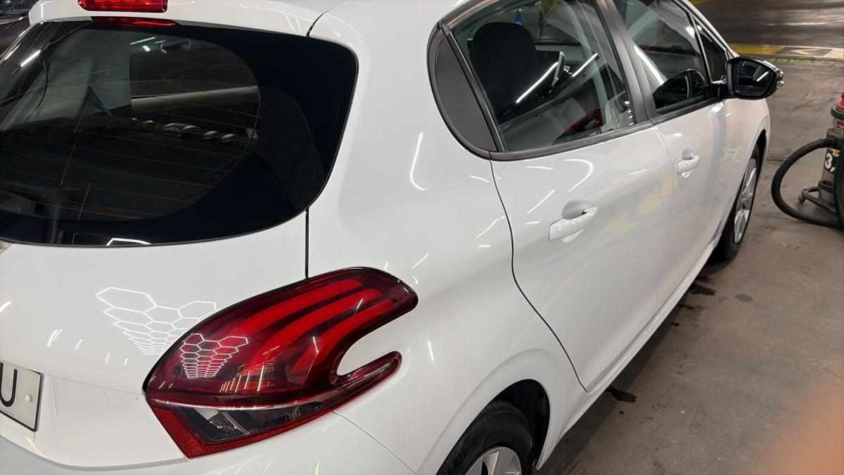 peugeot-208-1-2-puretech-2017-gasolina-1199cc