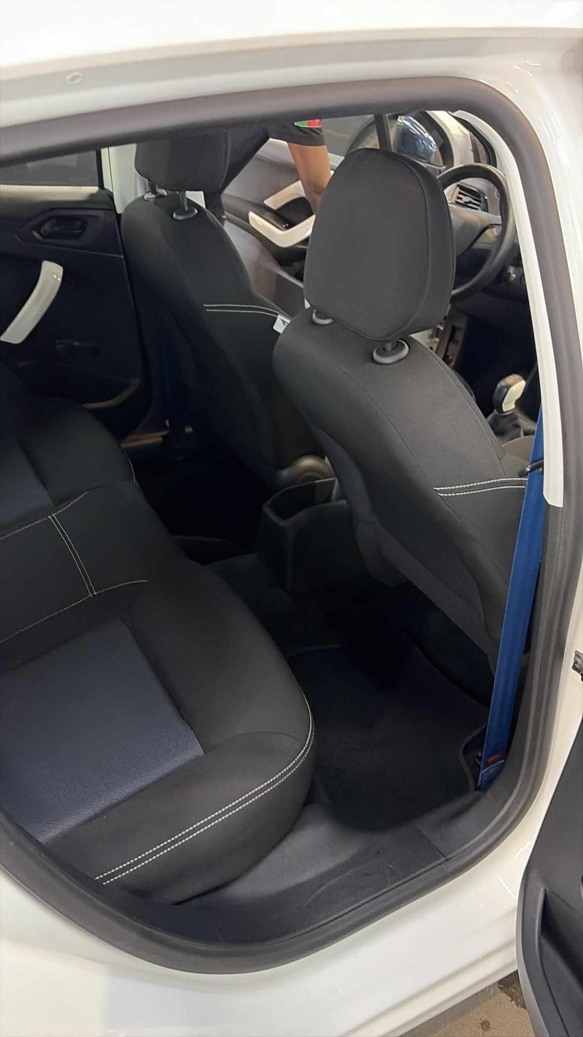peugeot-208-1-2-puretech-2017-gasolina-1199cc