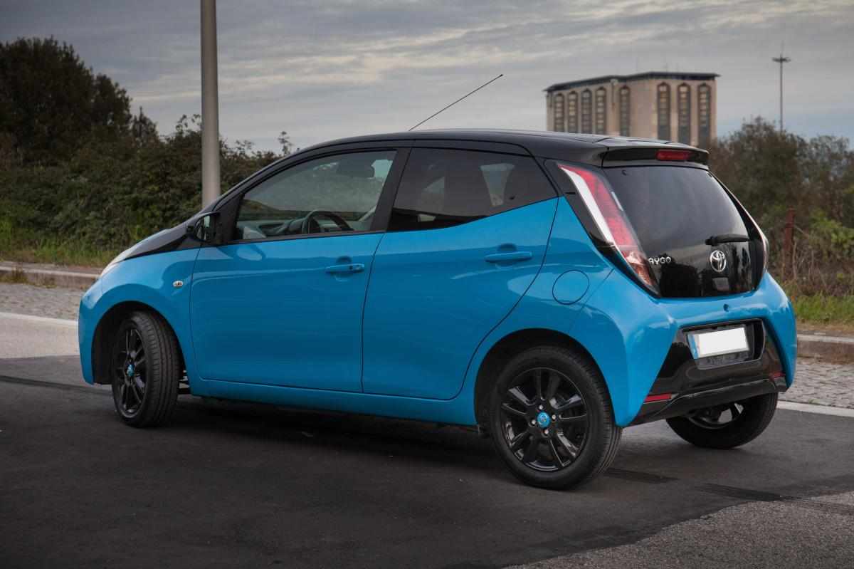 toyota-aygo-1-0-vvt-i-2015-gasolina-998cc