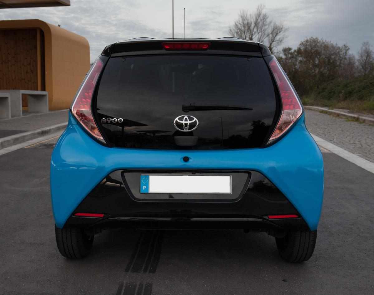 toyota-aygo-1-0-vvt-i-2015-gasolina-998cc
