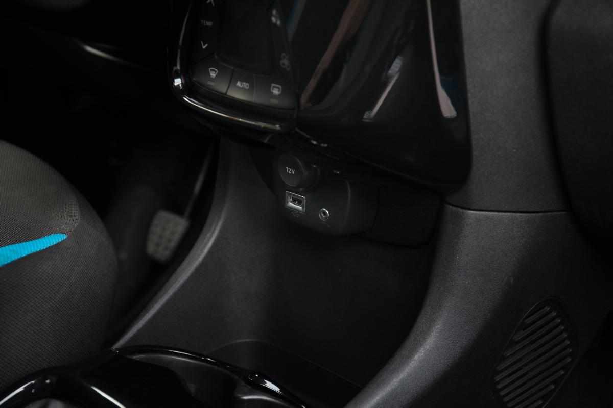 toyota-aygo-1-0-vvt-i-2015-gasolina-998cc