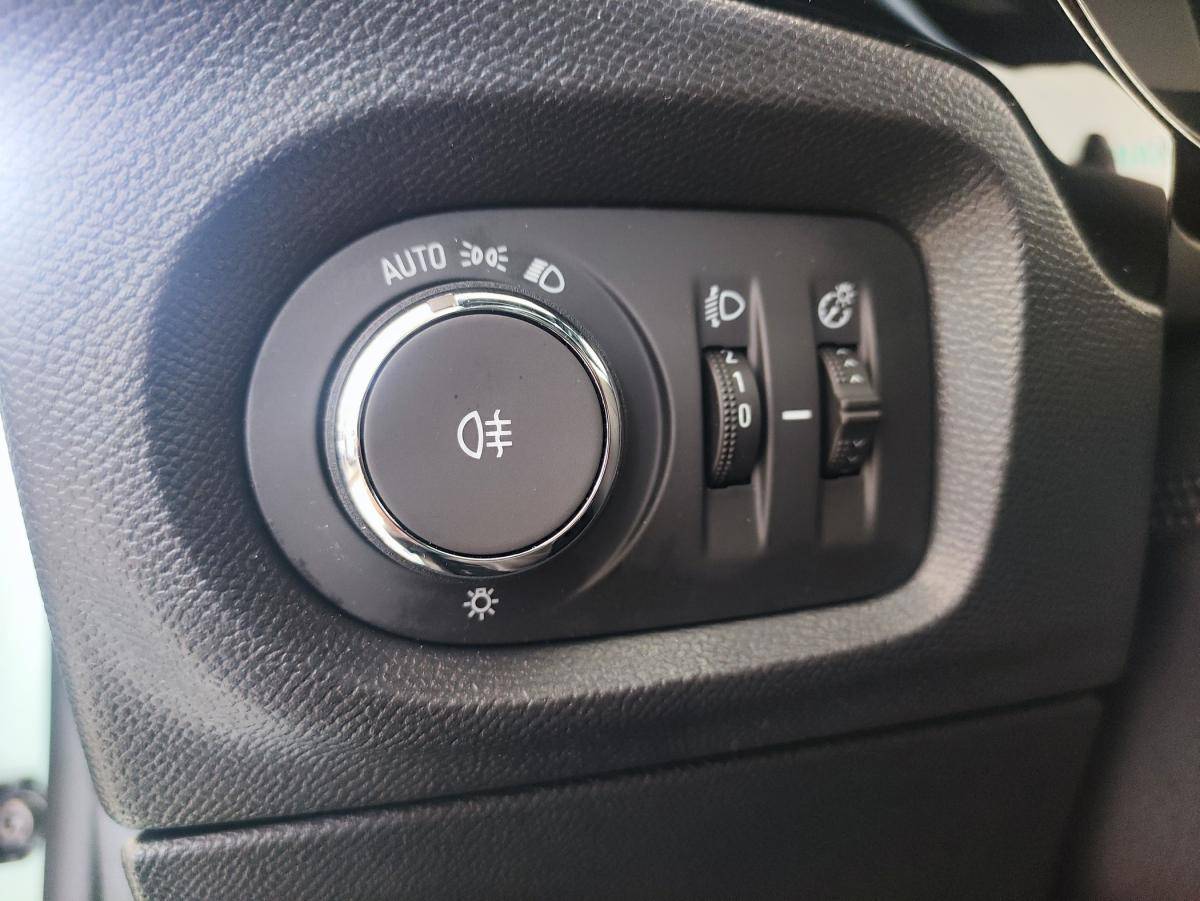 opel-corsa-2023-gasolina-1199cc