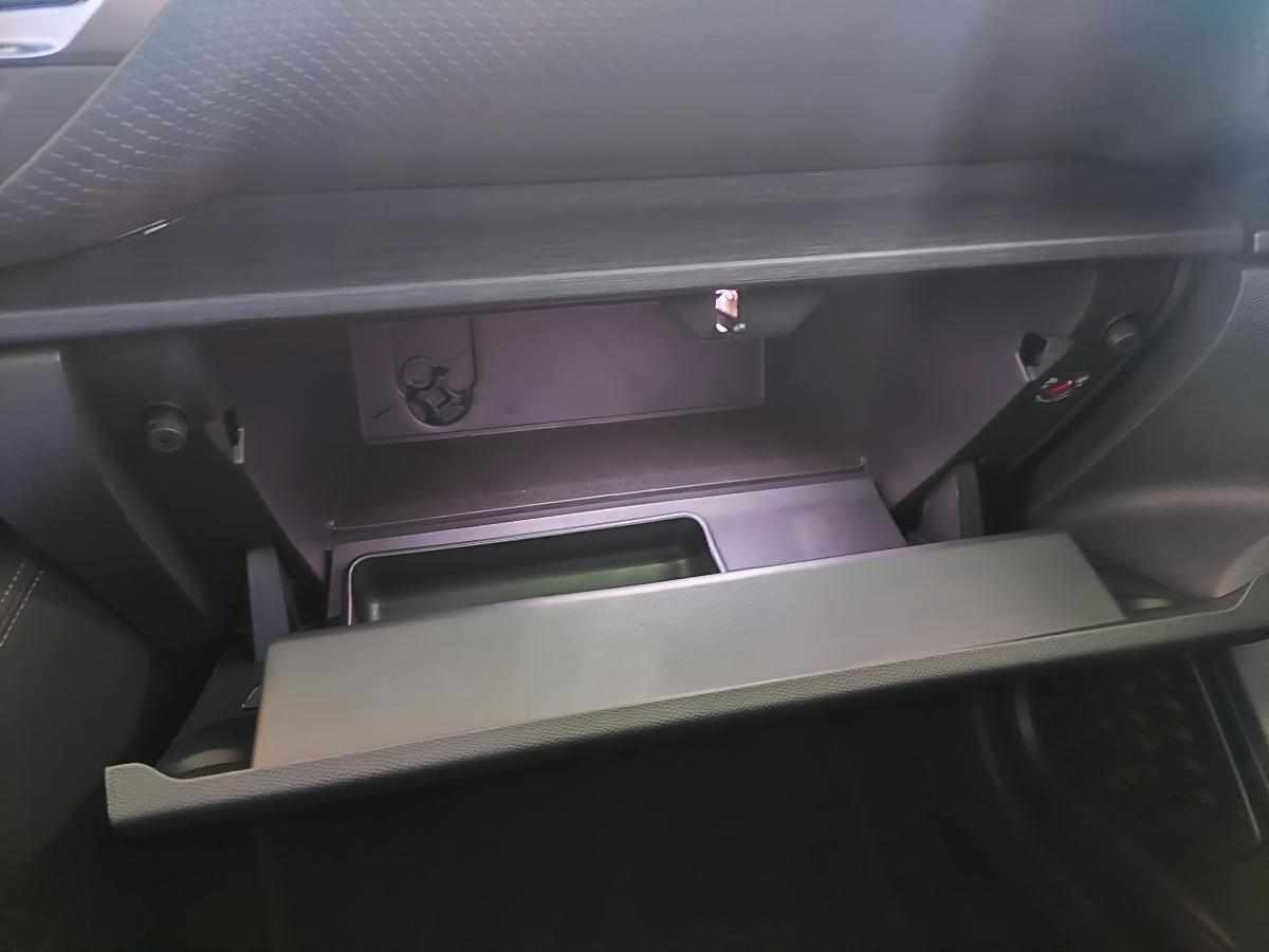citroen-c5-x-1-6-hybrid-225-2025-gasolina-1598cc