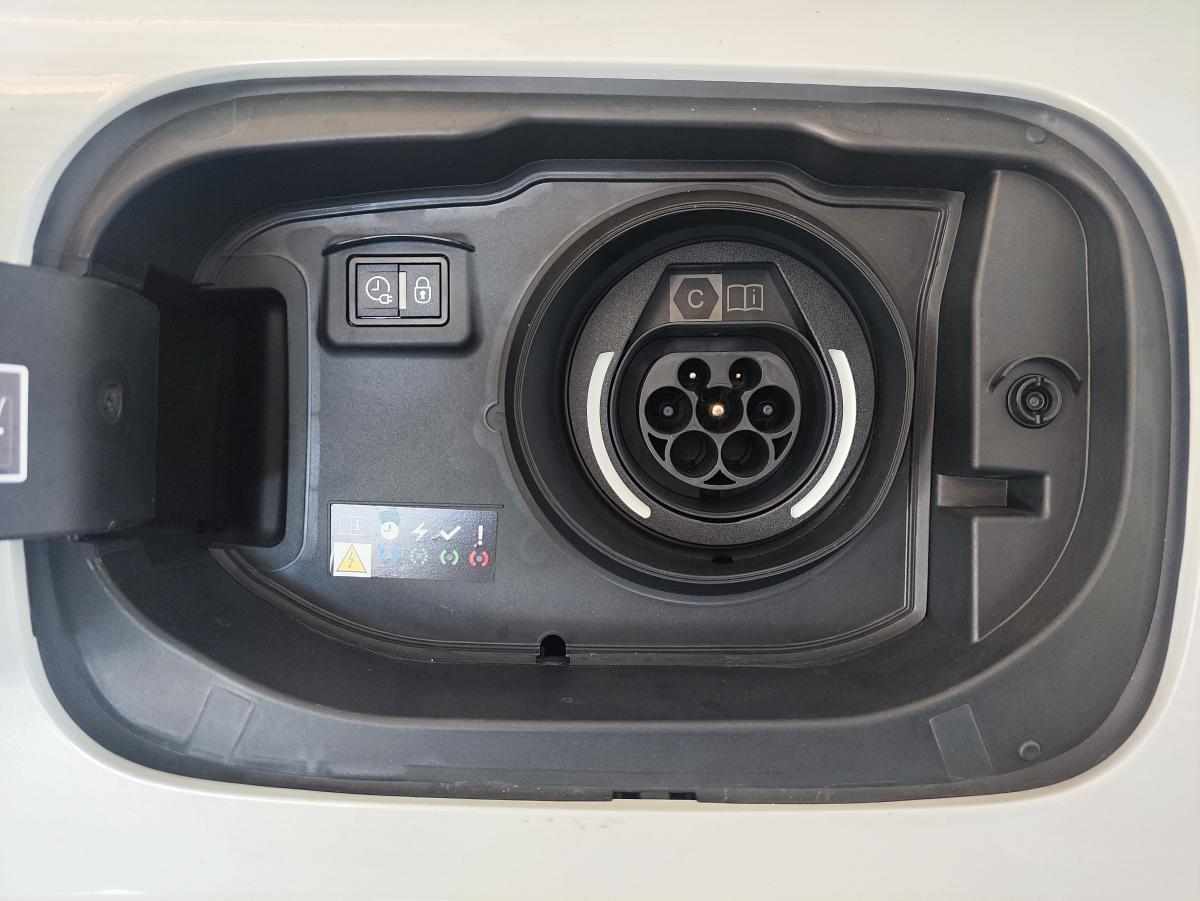 citroen-c5-x-1-6-hybrid-225-2025-gasolina-1598cc