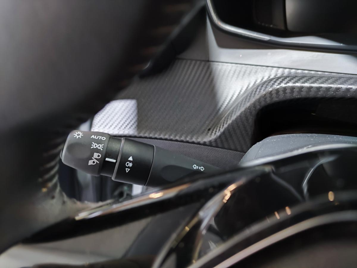 peugeot-208-2026-gasolina-1199cc
