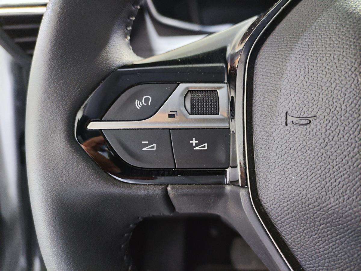 peugeot-208-2026-gasolina-1199cc