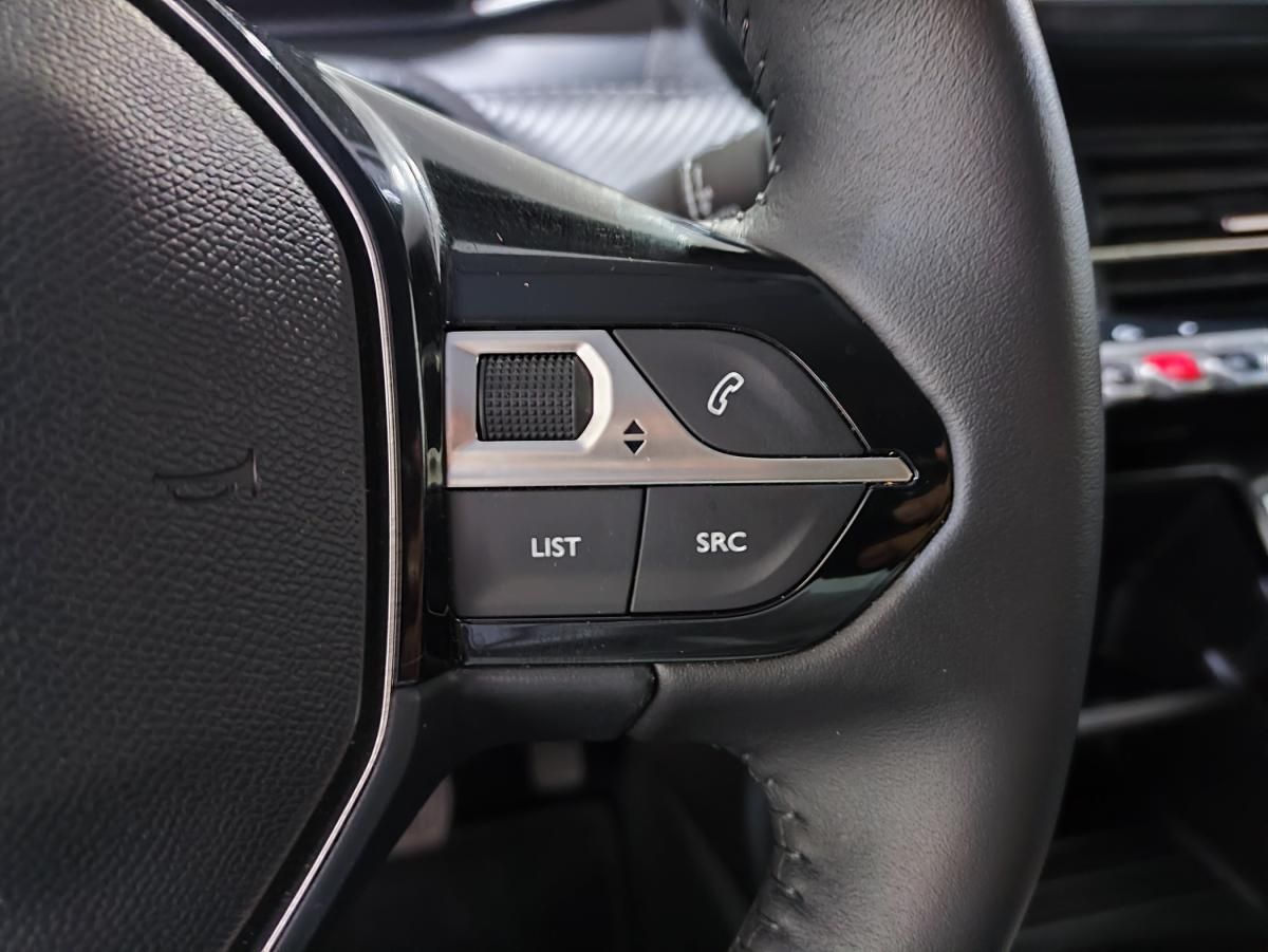peugeot-208-2026-gasolina-1199cc