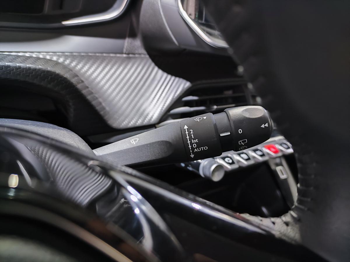 peugeot-208-2026-gasolina-1199cc