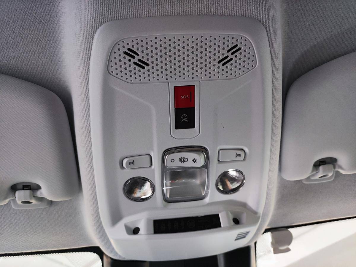 peugeot-208-2026-gasolina-1199cc