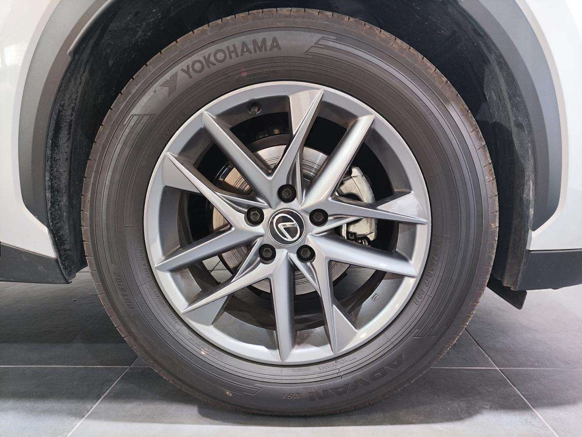 lexus-lbx-2025-hibrido-a-gasolina-1490cc