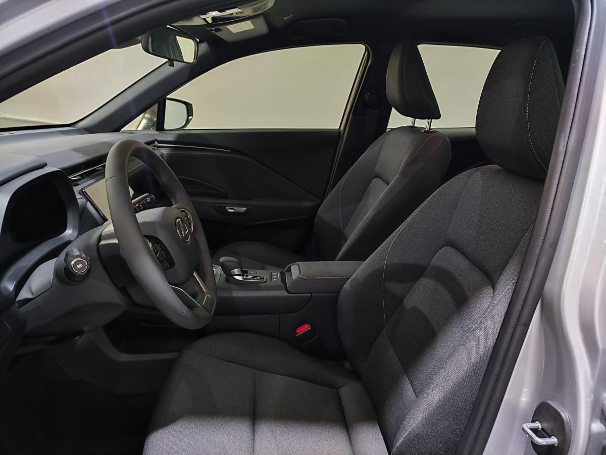 lexus-lbx-2025-hibrido-a-gasolina-1490cc
