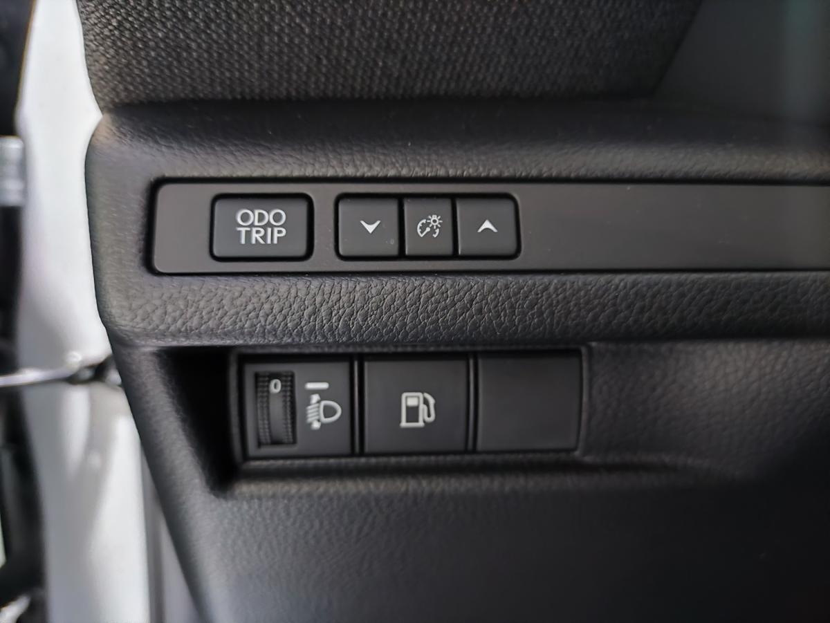 lexus-lbx-2025-hibrido-a-gasolina-1490cc