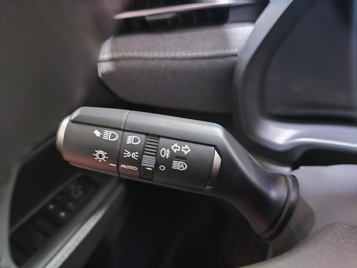 lexus-lbx-2025-hibrido-a-gasolina-1490cc