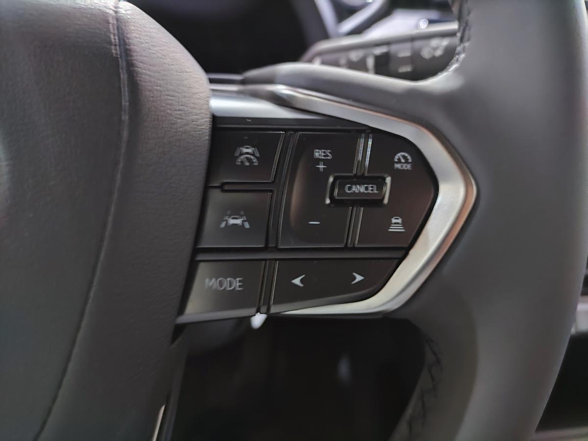 lexus-lbx-2025-hibrido-a-gasolina-1490cc