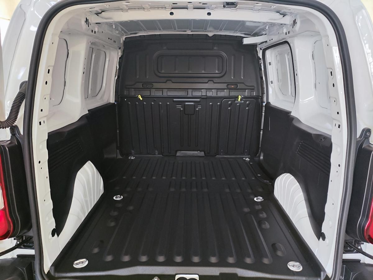 citroen-berlingo-2025-diesel-1499cc